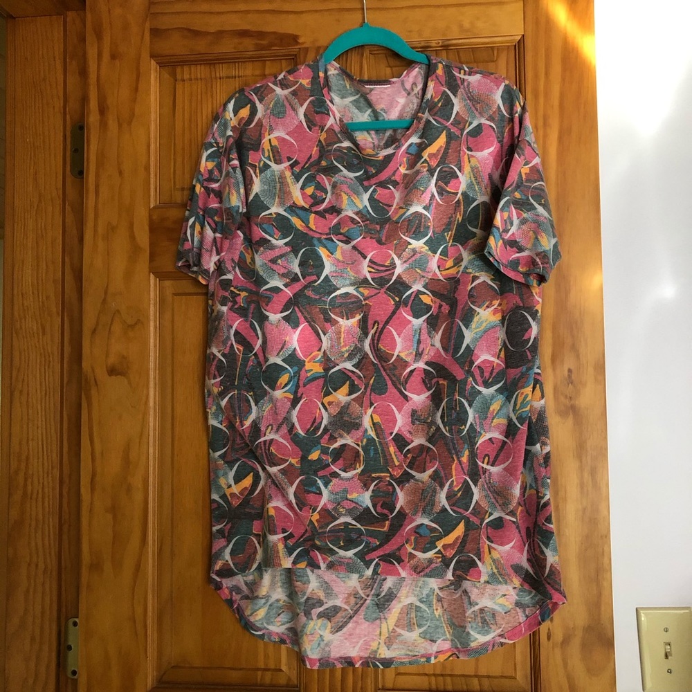 LuLaRoe Irma Tunic